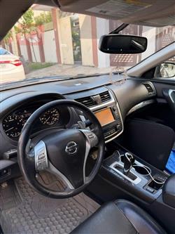 نيسان ألتيما